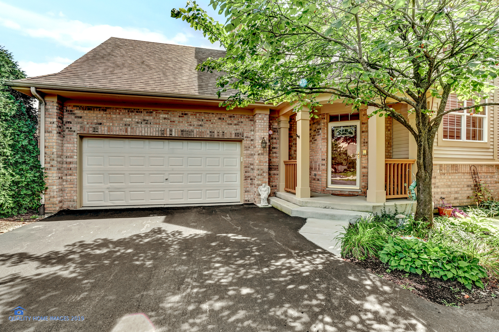 Property Photo: 2202 Medinah Court B IL 60463