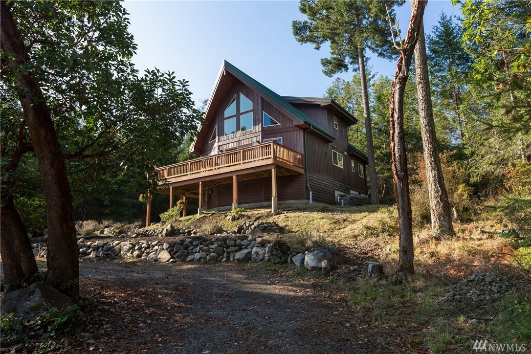 Property Photo:  275 Kittiwake Lane  WA 98250 