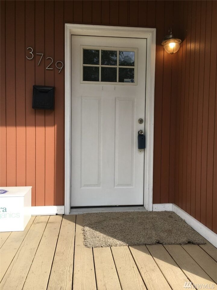 Property Photo:  3729 E I St  WA 98404 