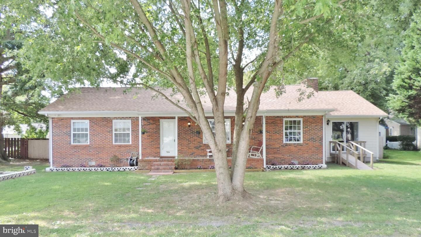 Property Photo: 124 Louise Avenue MD 21804