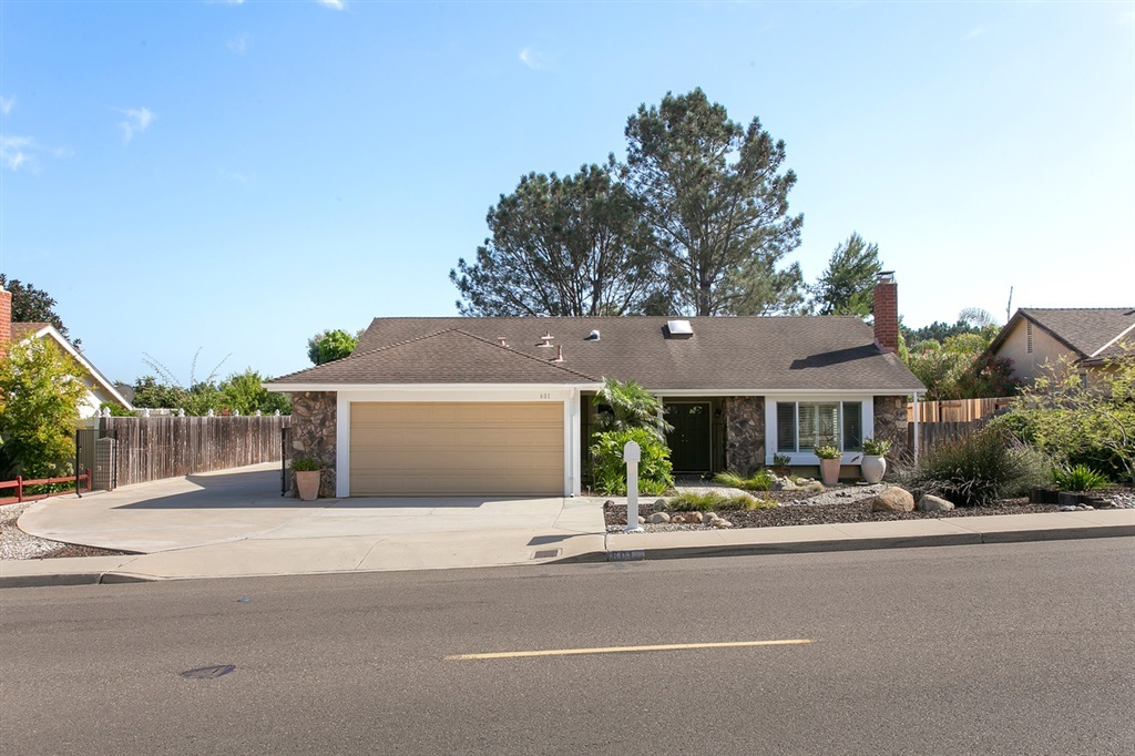 Property Photo:  601 S S Willowspring Dr  CA 92024 