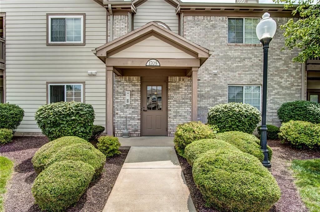 Property Photo: 1705 Piper Lane 104 OH 45440