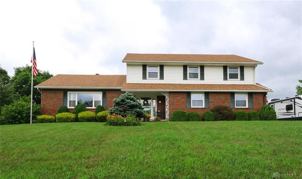 Property Photo: 4011 Cedar Hills Avenue OH 45504