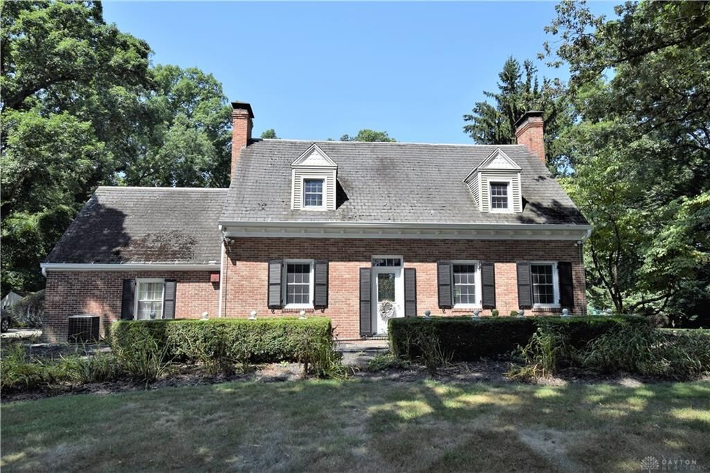 Property Photo: 2921 Urbana Road OH 45503