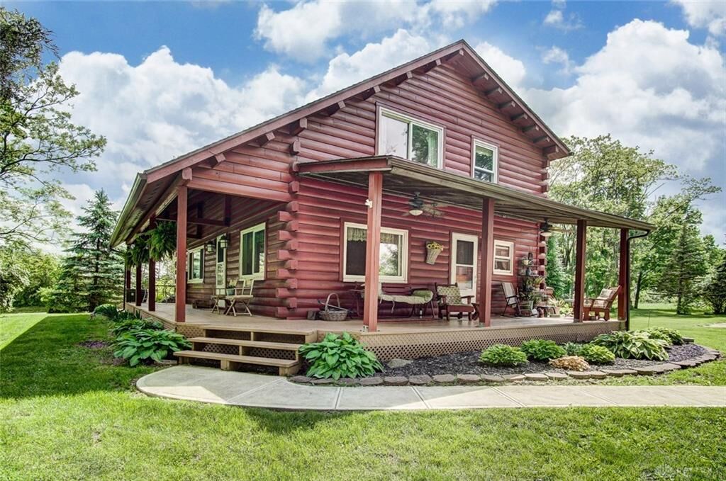 Property Photo: 10495 Astoria Road OH 45327