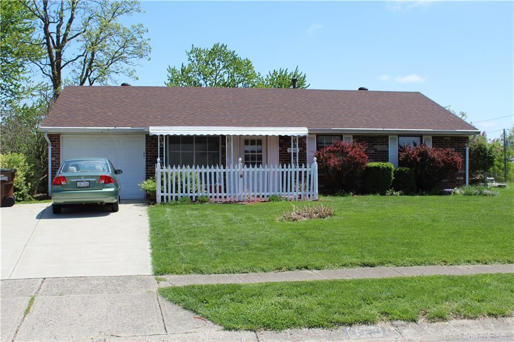 Property Photo: 3956 Sparkhill Drive OH 45323