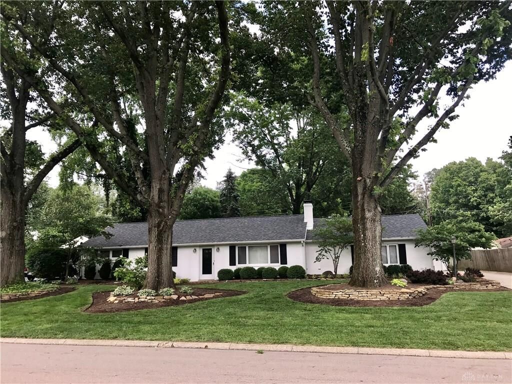 Property Photo: 5208 Chapin Street OH 45429