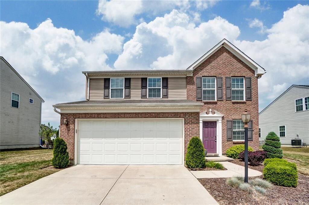 Property Photo: 711 Chapelgate Drive OH 45324