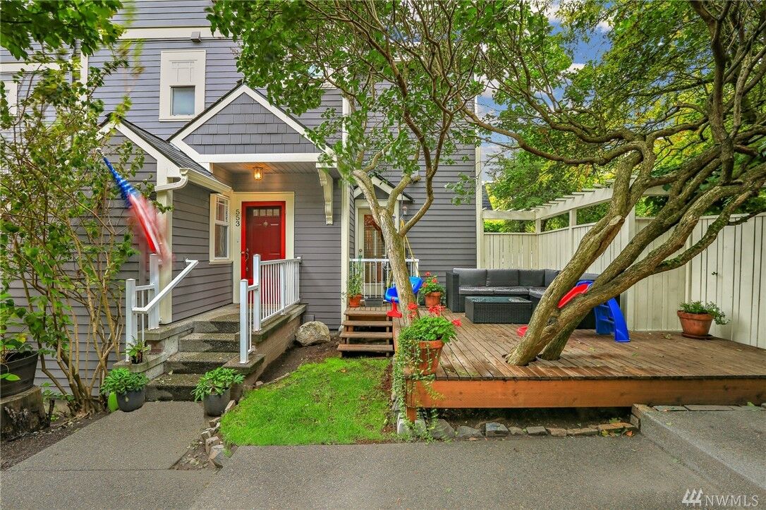 Property Photo: 553 Ward Street WA 98109