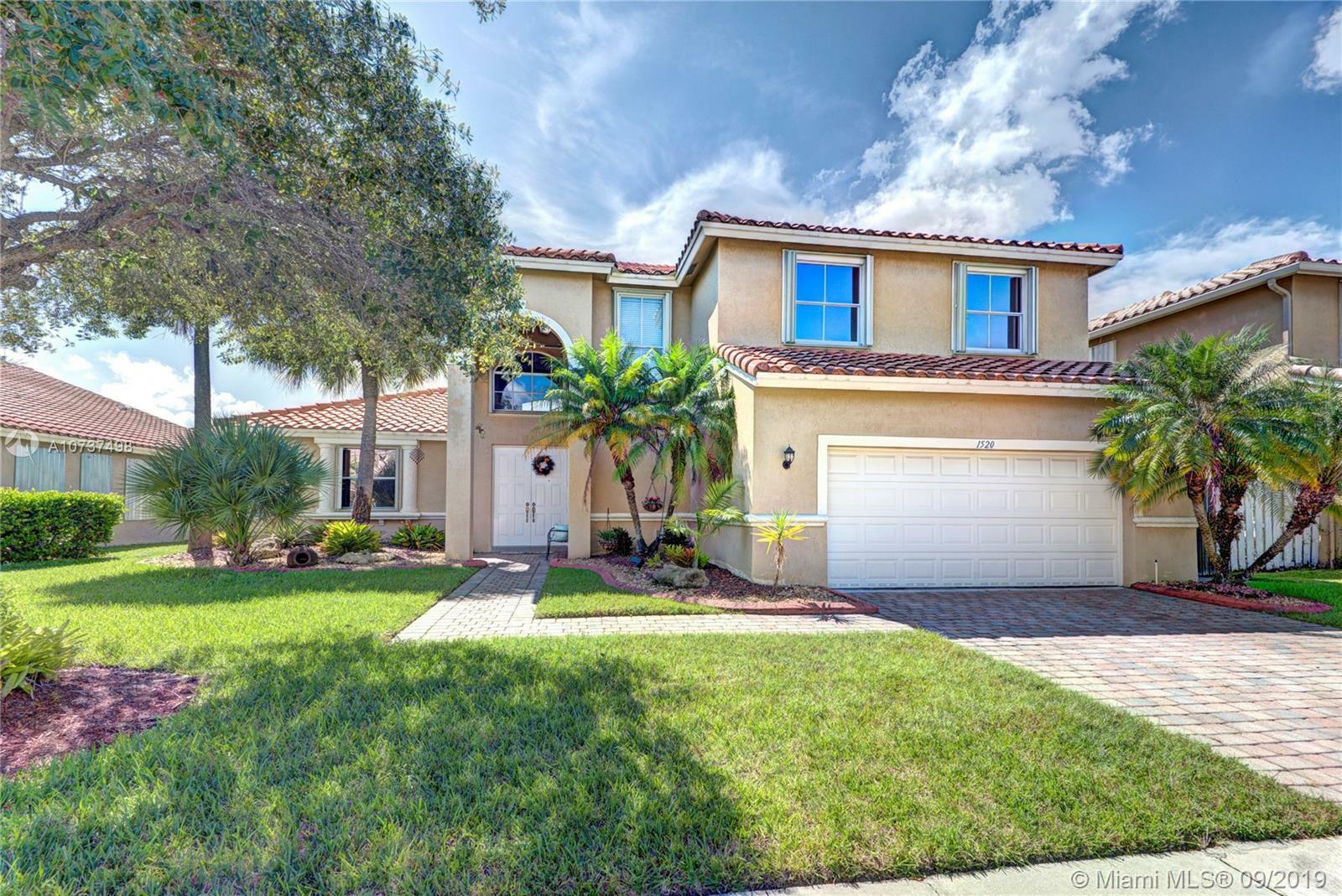 Property Photo:  1520 SW 191st Ave  FL 33029 