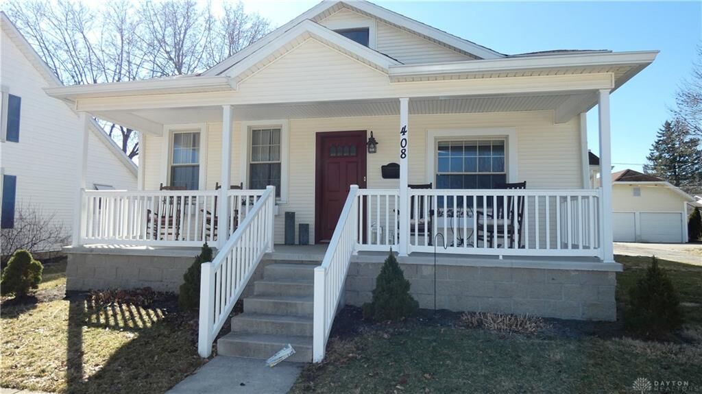Property Photo: 408 W Broadway Street OH 45371
