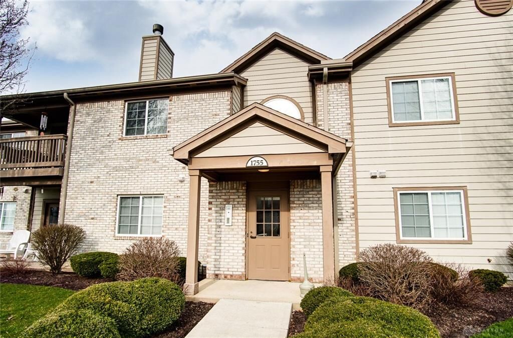 Property Photo: 1755 Piper Lane 102 OH 45440