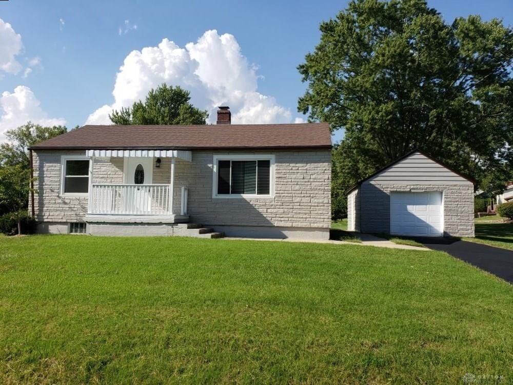 Property Photo: 1210 Wallaby Drive OH 45432