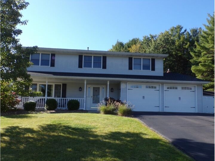 2200 Kathleen Drive  Vestal NY 13850 photo
