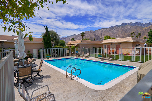 Property Photo: 821 E Vista Chino 1 CA 92262