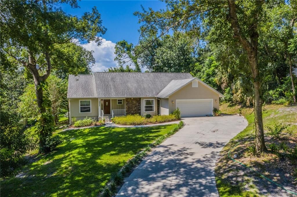 Property Photo:  2228 Dogwood Circle  FL 32757 