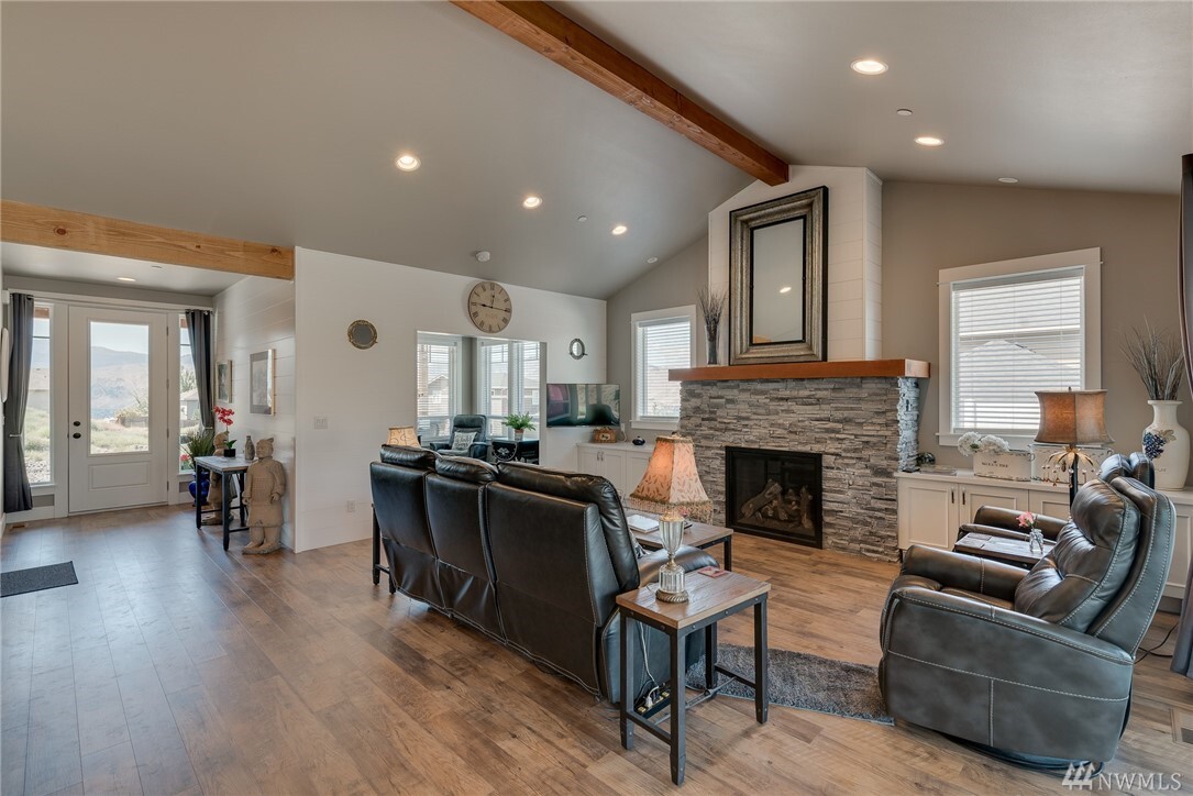 Property Photo: 2669 Fancher Landing WA 98802
