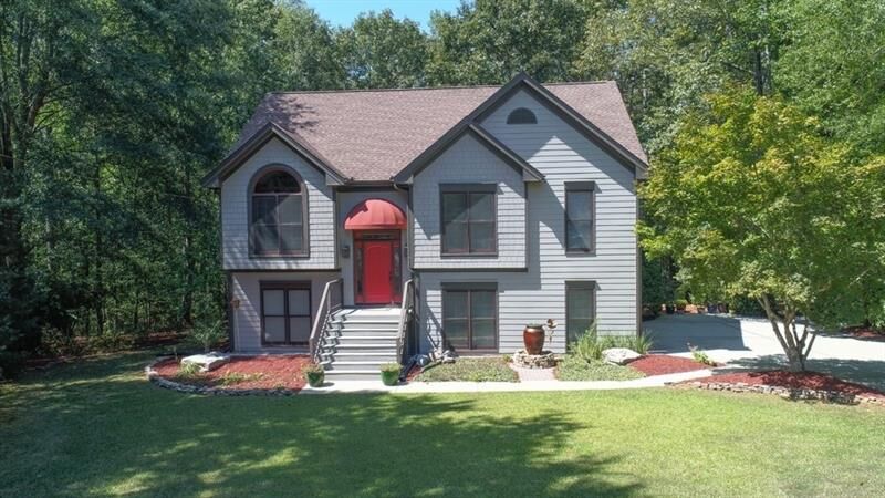 Property Photo:  120 Cardinal Court   30016 