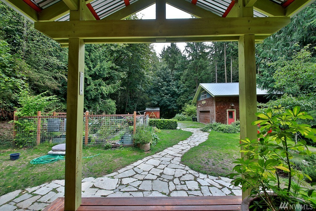 Property Photo:  5310 Mapleglen Rd  WA 98260 