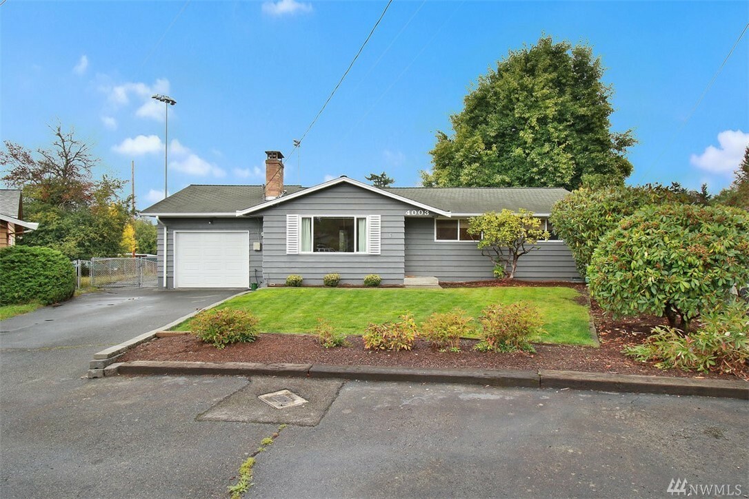 Property Photo:  4003 219th St SW  WA 98043 