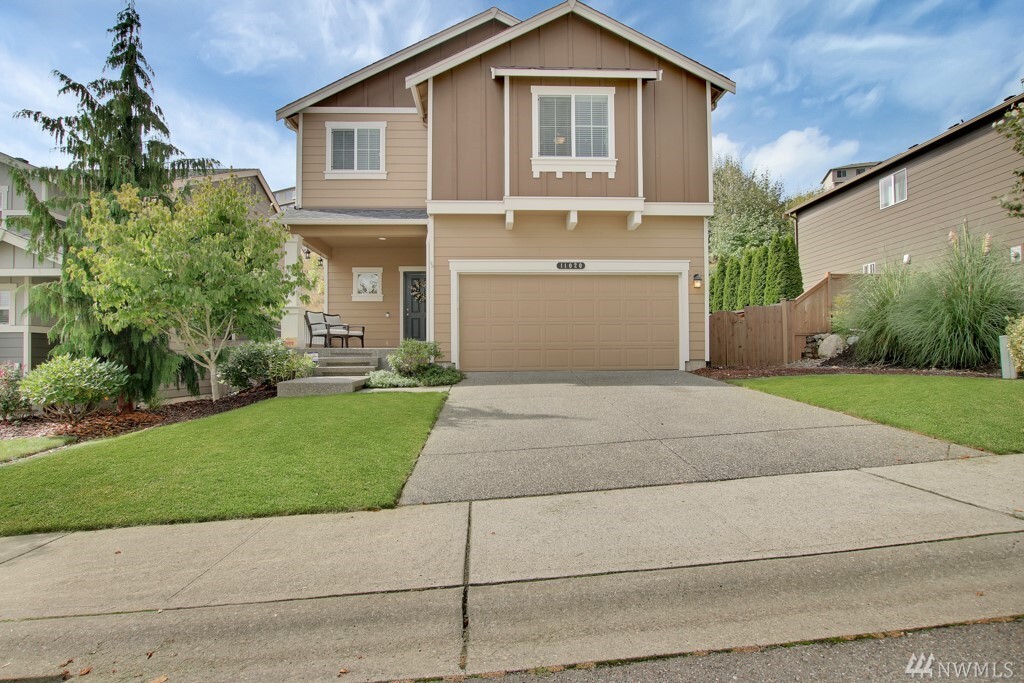 Property Photo: 11020 178th Avenue Ct E WA 98391