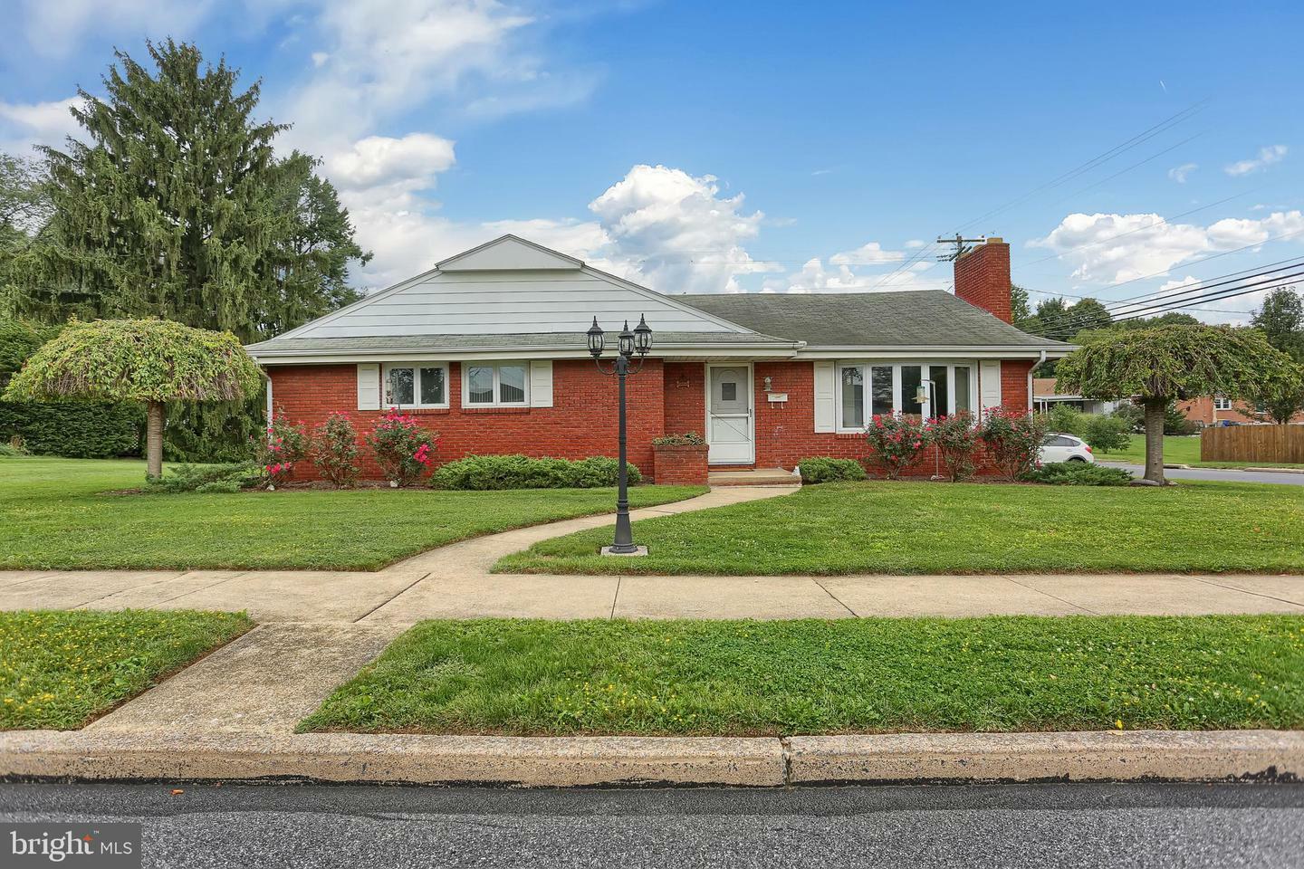 Property Photo: 3000 Mayfred Lane PA 17011
