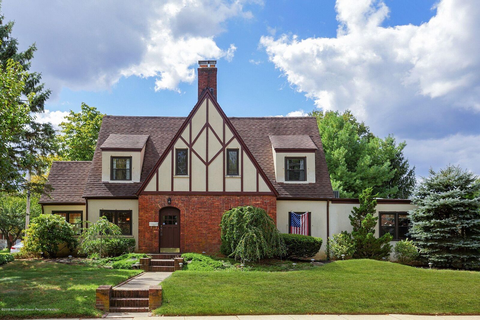 Property Photo:  52 Hubbard Avenue  NJ 07701 