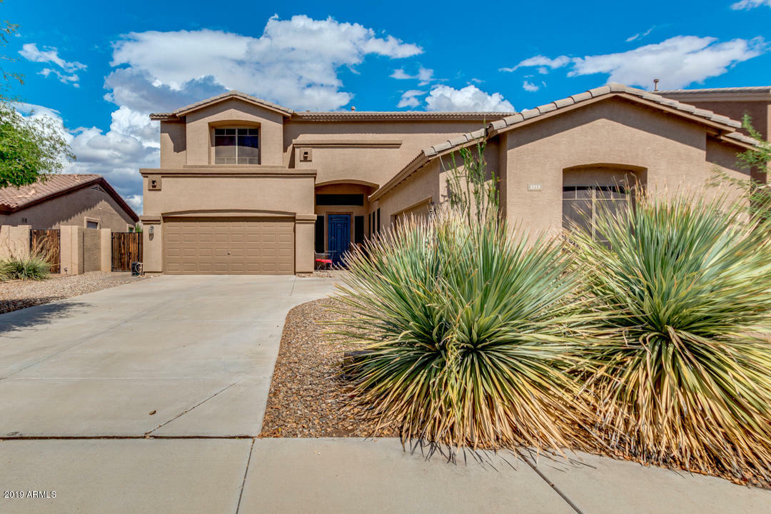 Property Photo:  2213 S Valle Verde --  AZ 85209 