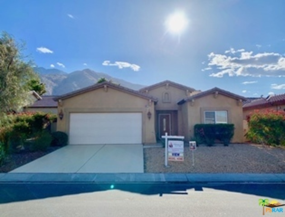Property Photo: 3971 Vista Dunes CA 92262