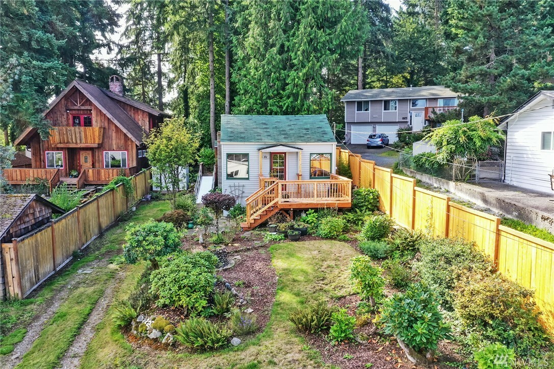 Property Photo:  2239 S 308th St  WA 98003 