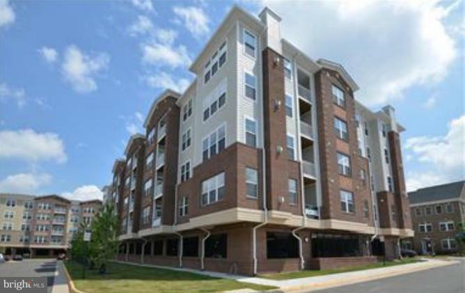 Property Photo: 3160 John Glenn 301 VA 20171