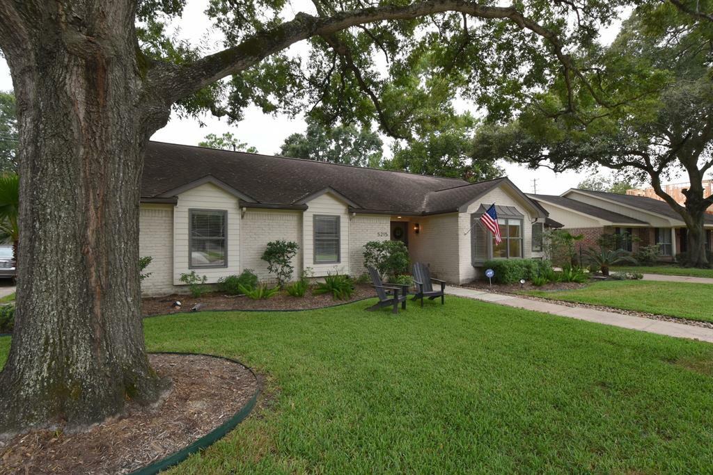 Property Photo:  5215 Dumfries Drive  TX 77096 