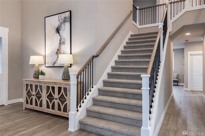 Property Photo:  6515 SE 2nd Place  WA 98059 