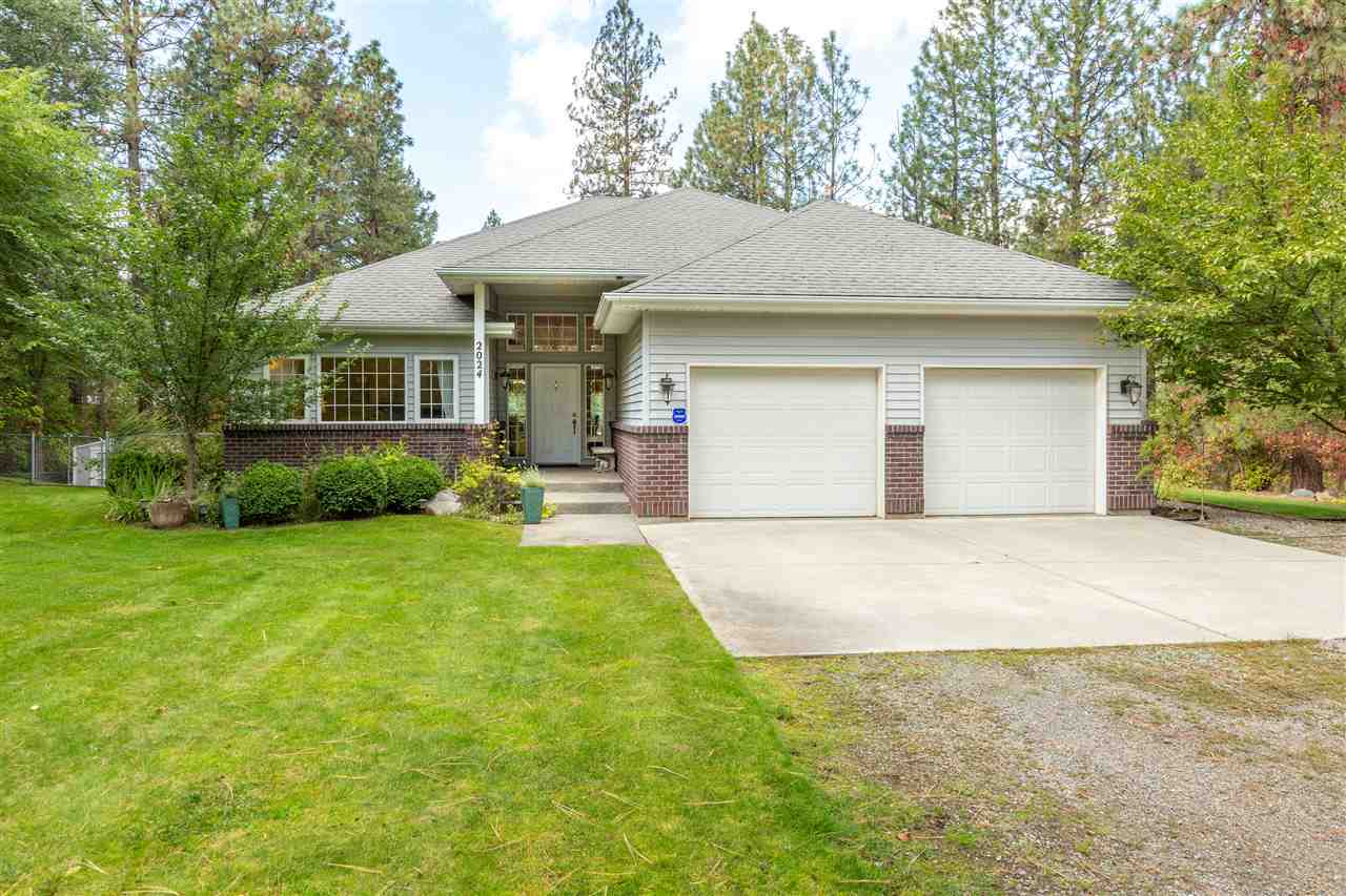 Property Photo:  2024 W Florence Ln  WA 99218 