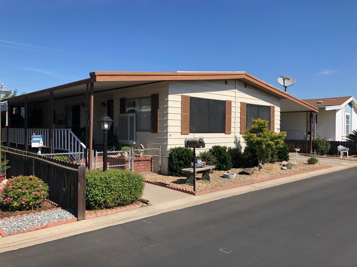 Property Photo:  2627 W Midvalley 45  CA 93277 