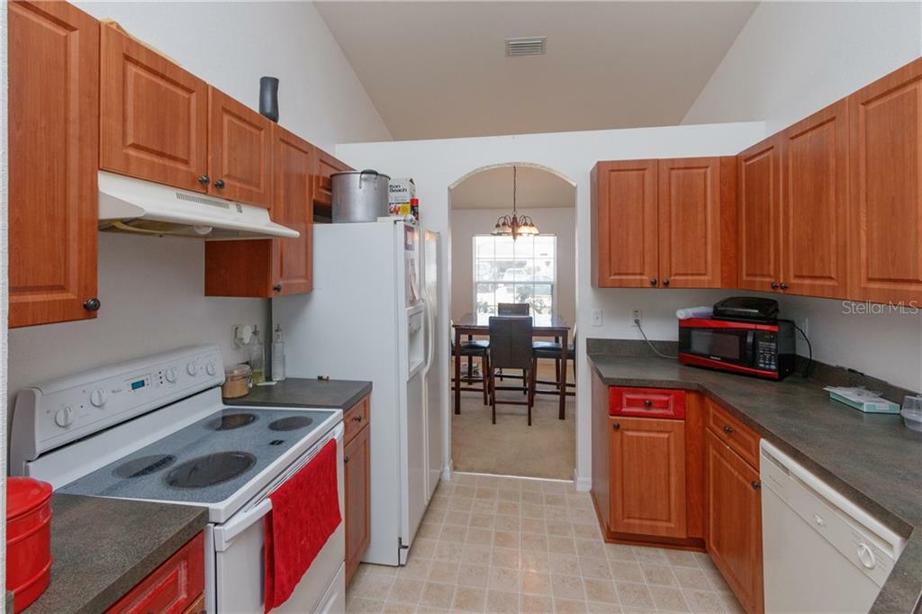 Property Photo:  475 Danube Drive  FL 34759 