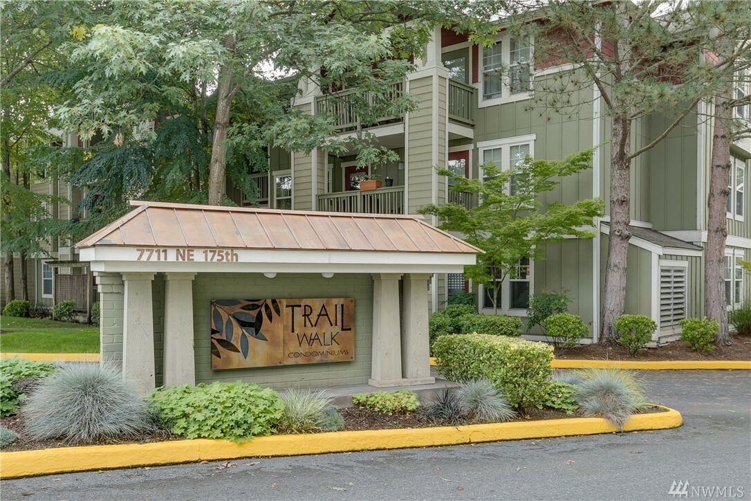 Property Photo:  7711 NE 175th St A208  WA 98028 