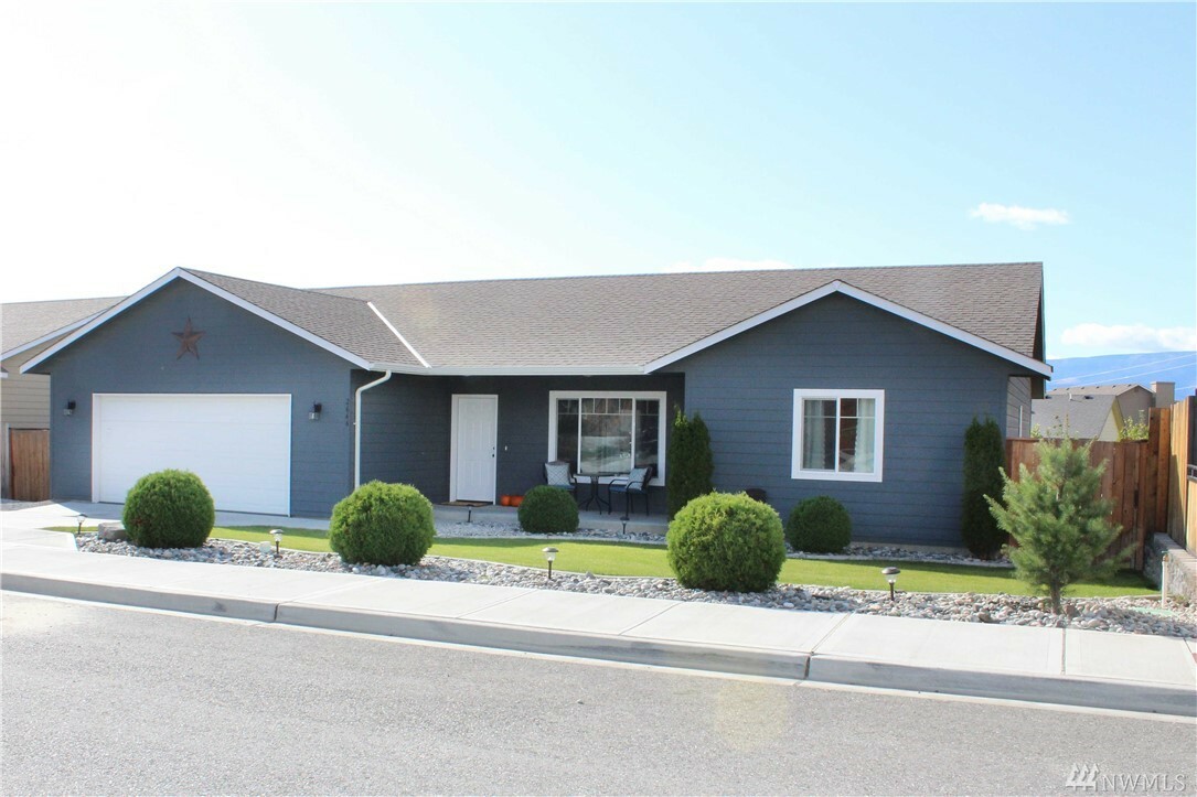 Property Photo: 2666 Semolina Lp WA 98802