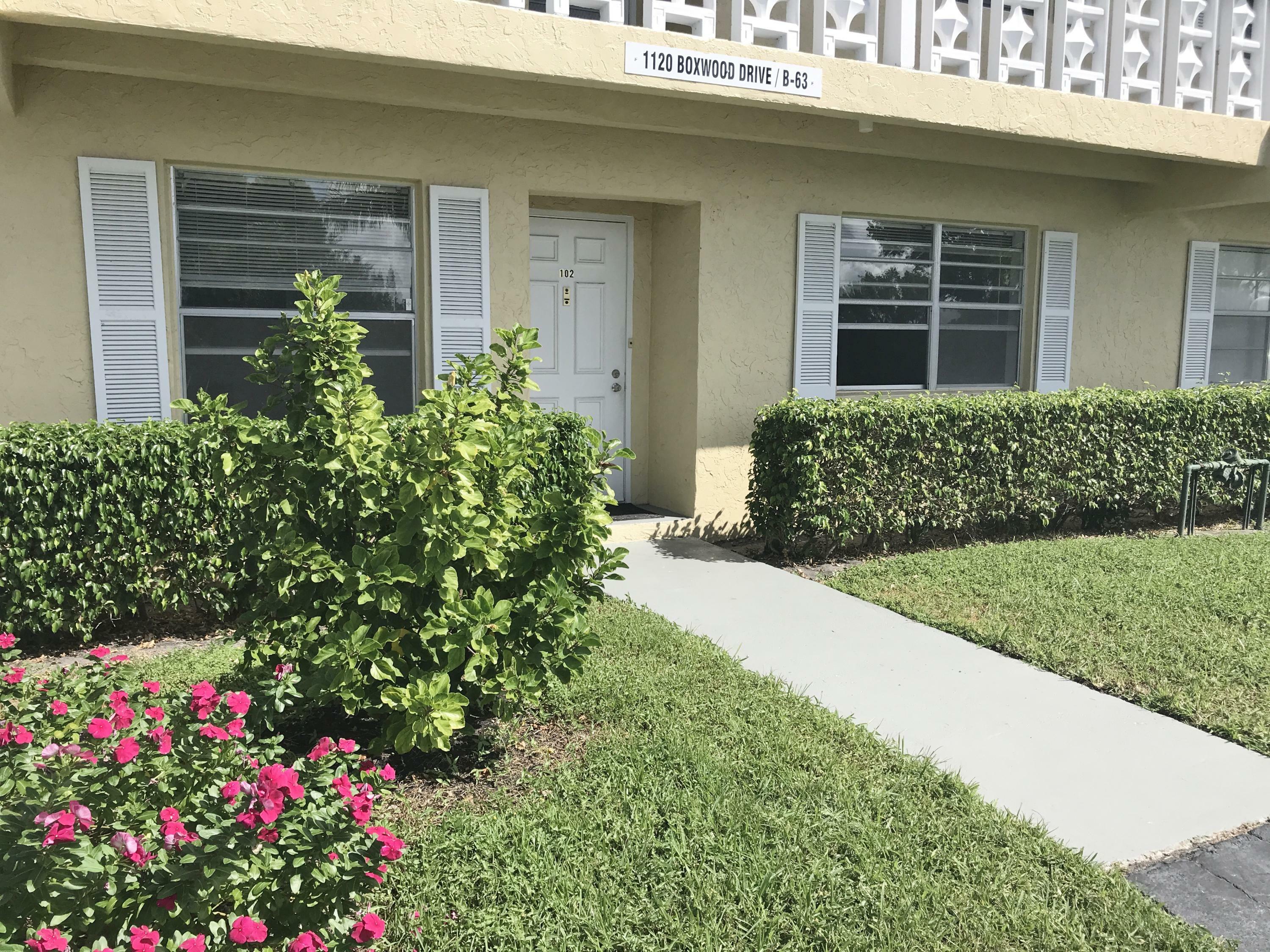 Property Photo:  1120 Boxwood Drive 102  FL 33445 