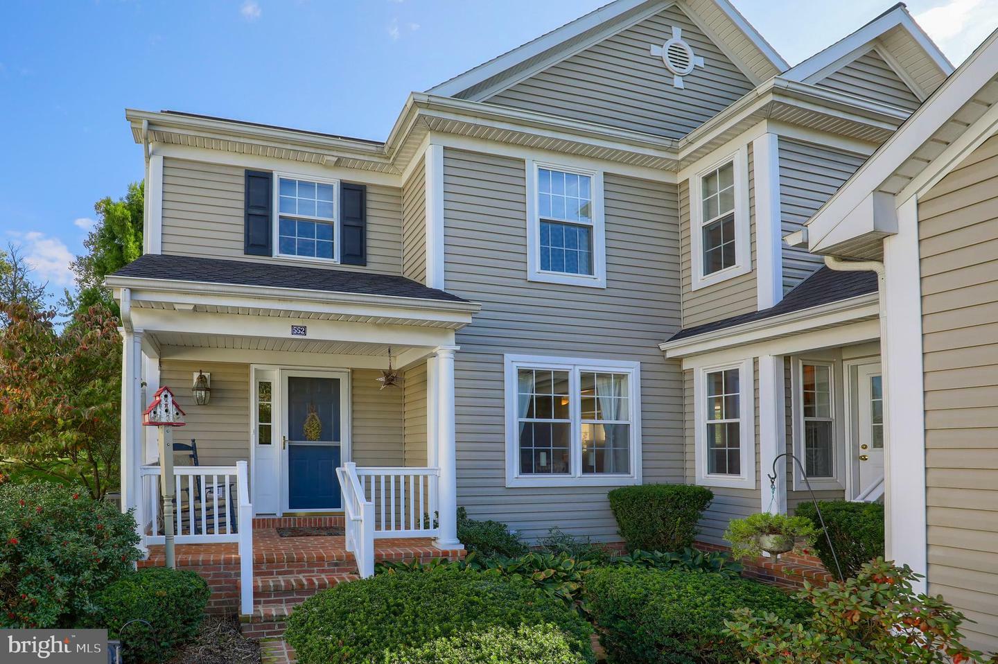 Property Photo: 552 Wallingford Road PA 17601