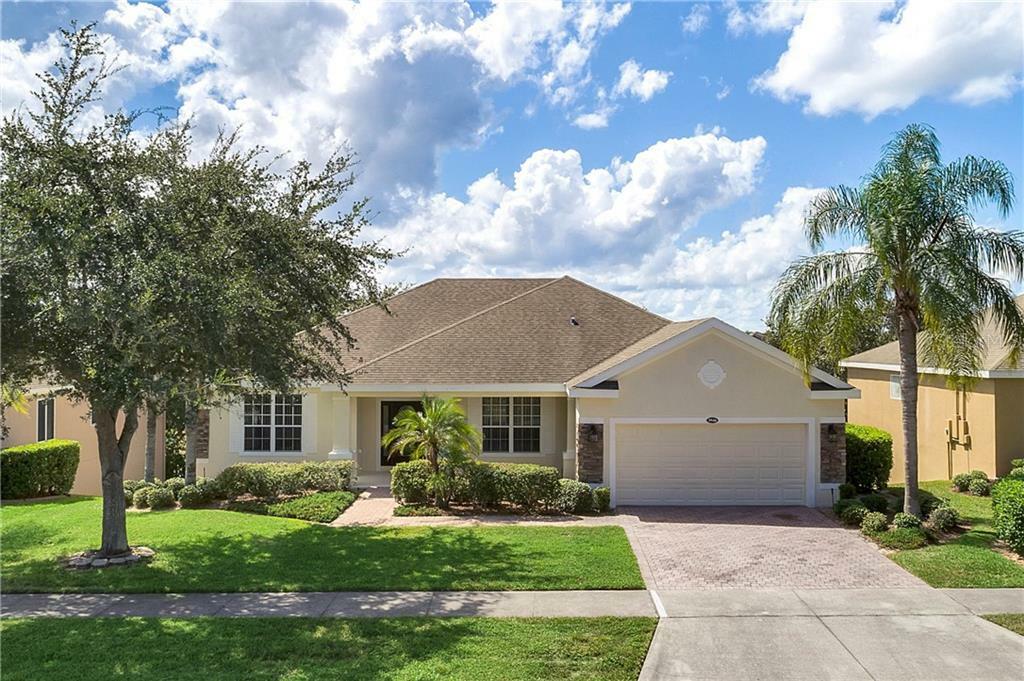 Property Photo:  3946 Derby Glen Drive  FL 34711 