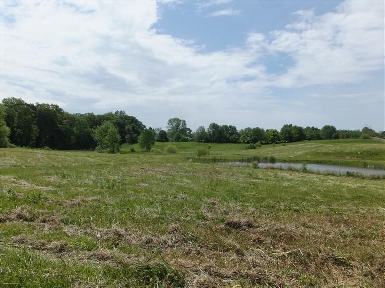 Property Photo:  5 Deer Run Drive  IN 47060 