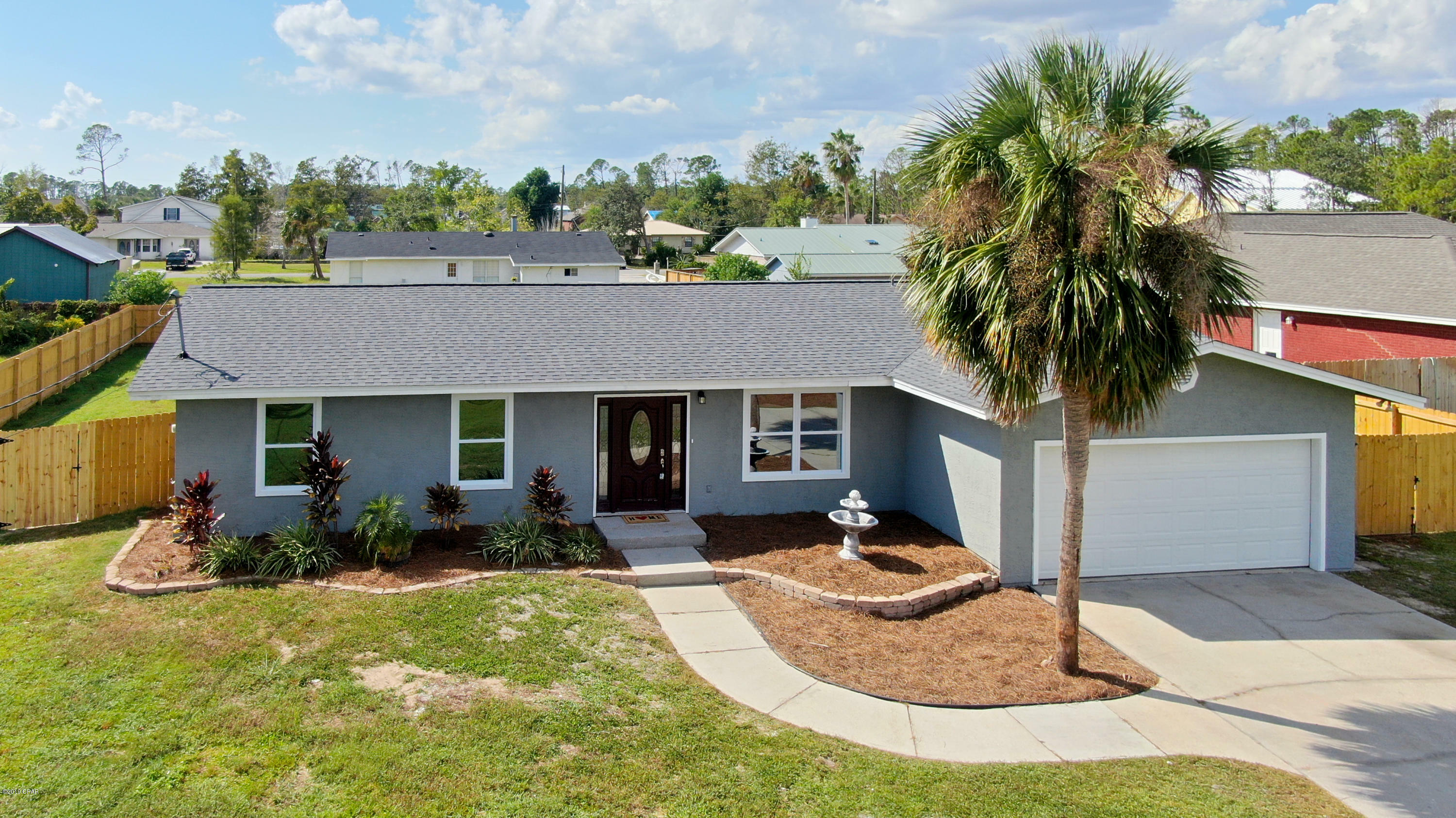 Property Photo: 1112 New Hampshire Avenue FL 32444