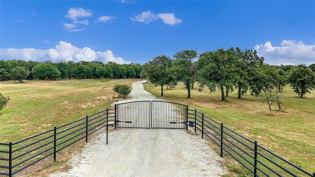 Property Photo:  268 County Road 225  TX 76272 