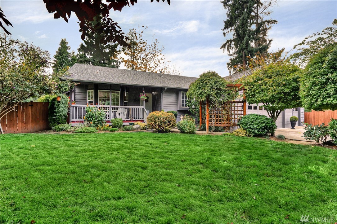 Property Photo:  3702  166th Avenue Ct E  WA 98391 