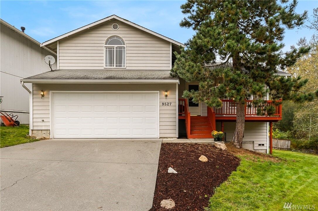 Property Photo: 9527 28th Street NE WA 98258