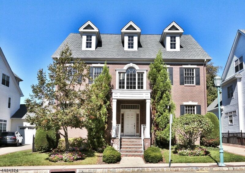 Property Photo: 3 Carillon Cir NJ 07039