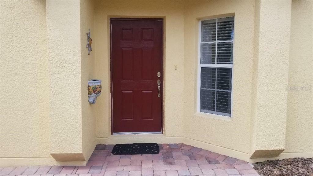 Property Photo:  561 Vineyard Way  FL 34759 