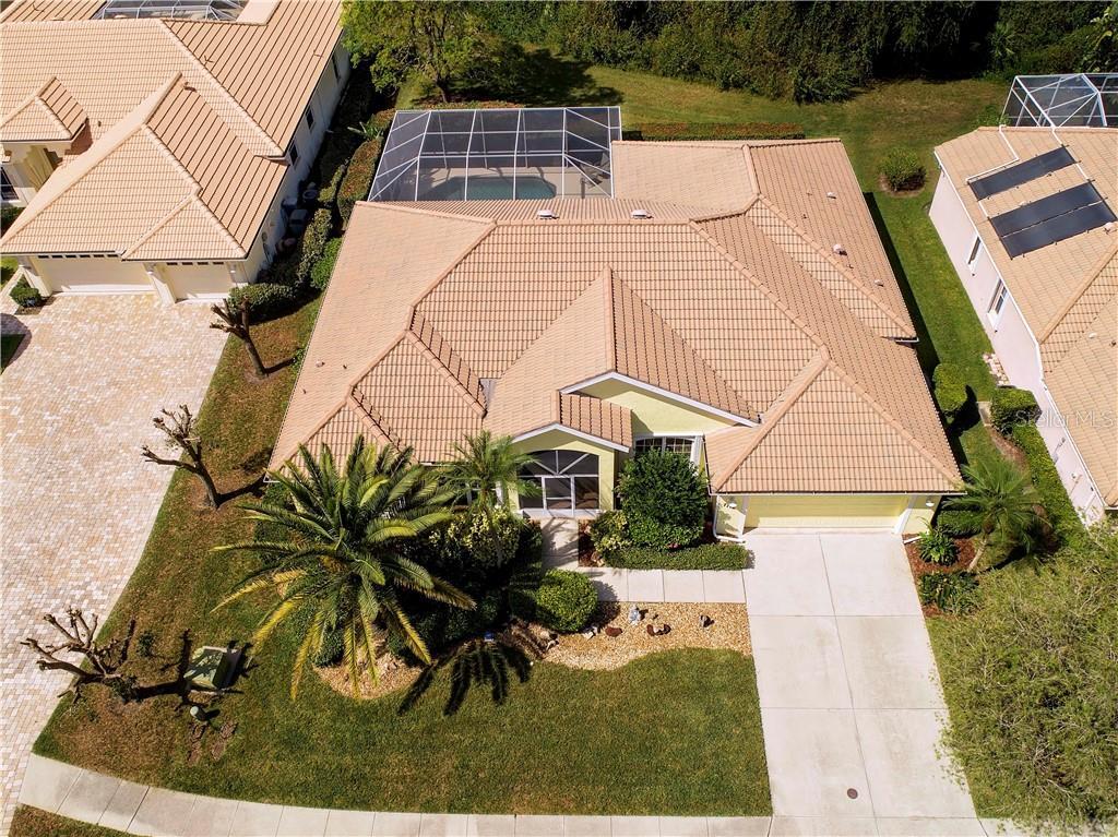 Property Photo: 7114 Southgate Court FL 34243