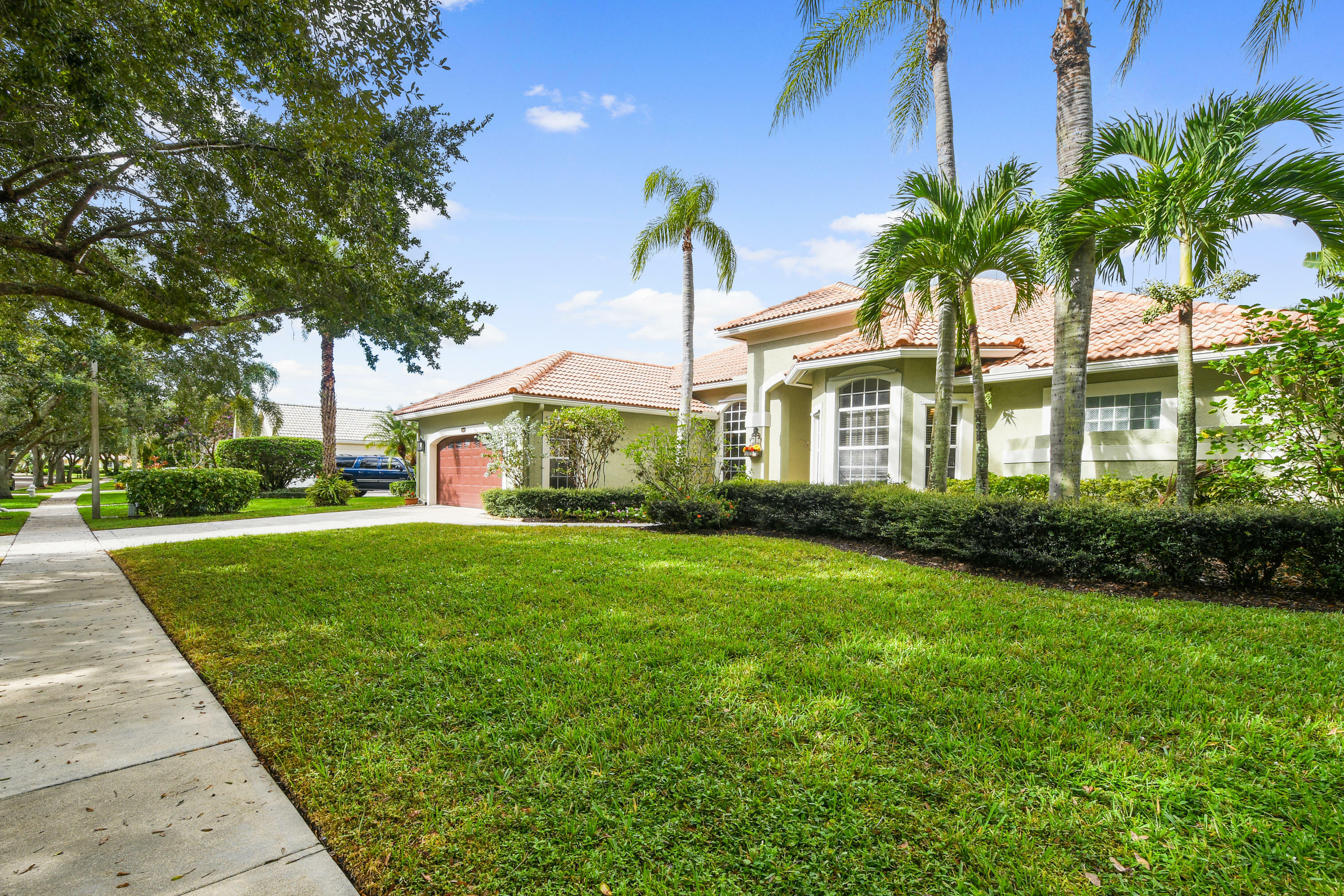 Property Photo:  6845 Cypress Cove Circle  FL 33458 